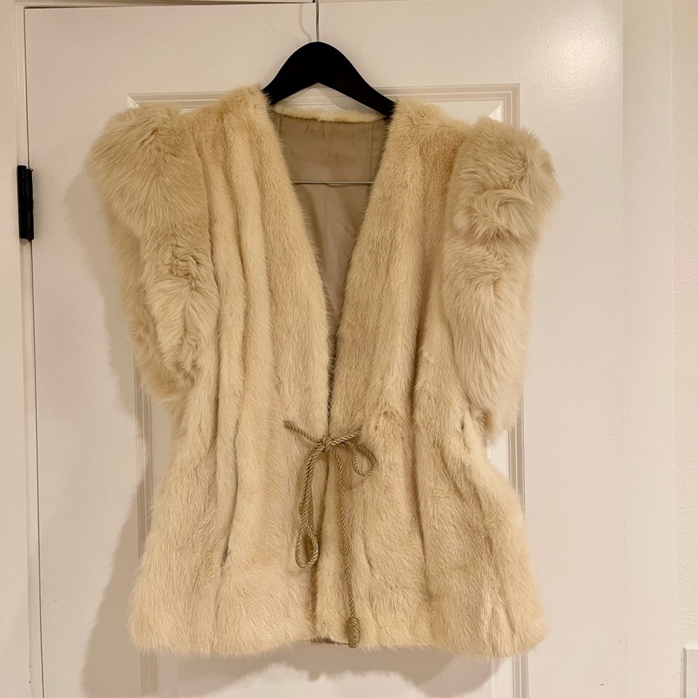 Genuine white fox fur vest. Size M.
